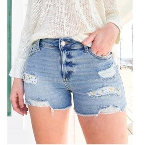 Judy Blue Shorts Lemon Patch‎ Size Medium